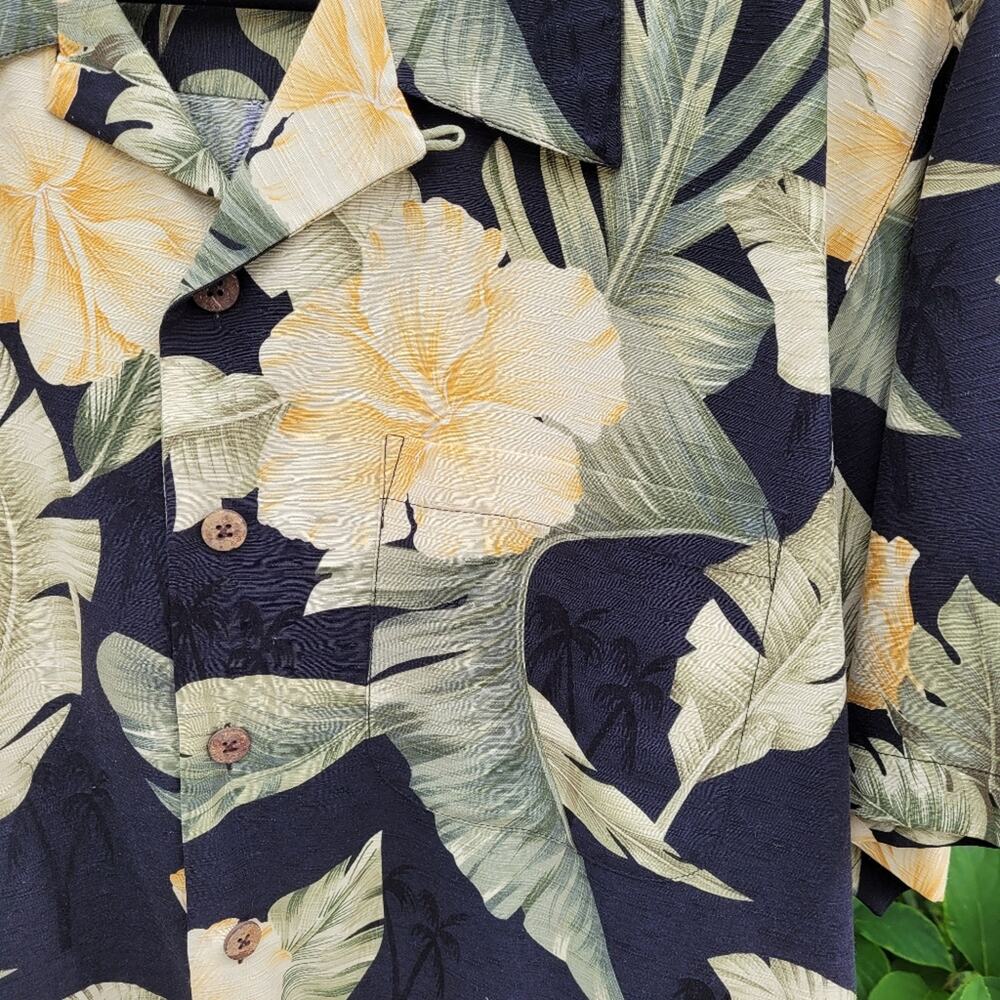 Platinum Tropical Floral Silk Shirt size Medium - Picture 7 of 13
